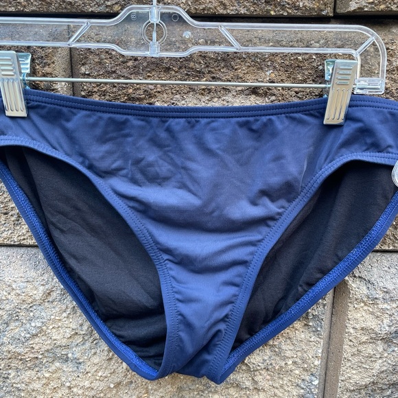 CALVIN KLEIN TWO PIECE - Picture 5 of 7